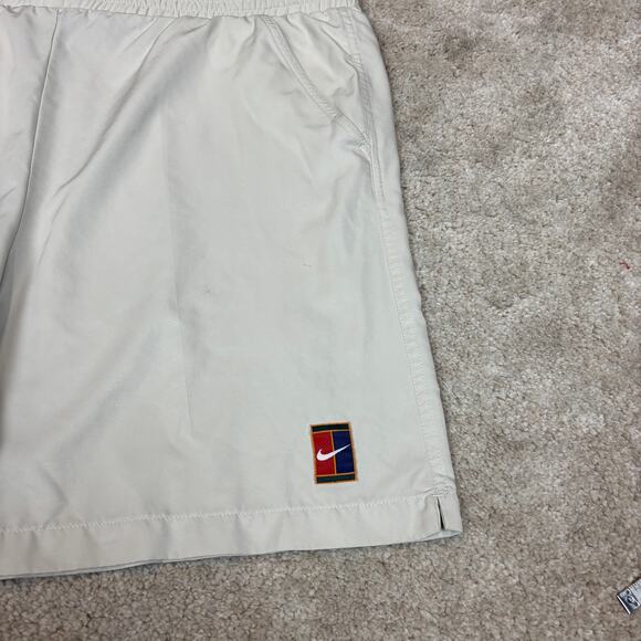 VTG 90s Nike Tennis Shorts Court Classic Patch Men's M Pleated Agassi Sampras - Picture 3 of 15